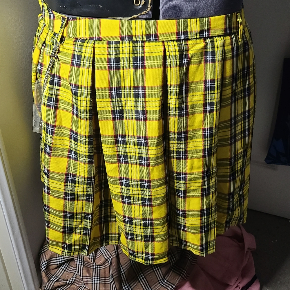 Hot topic yellow plaid skirt size 3